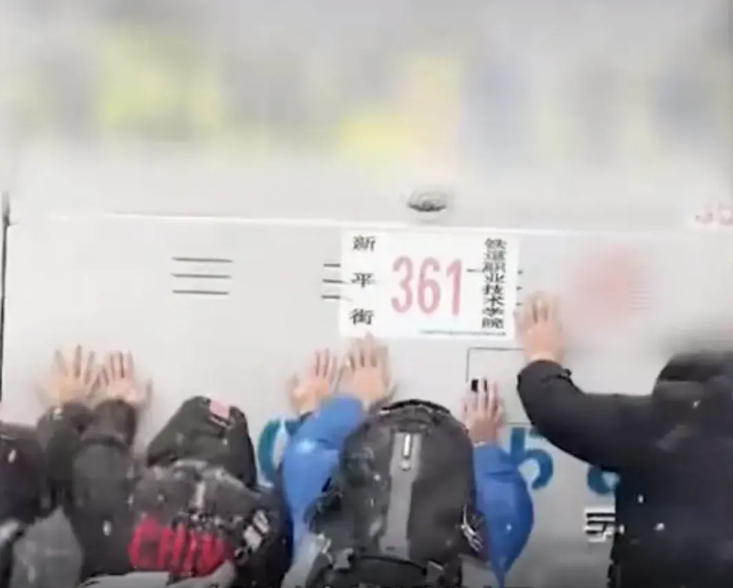 从北方暴雪到动视暴雪_东北暴雪天出门堪比取经热_北方暴雪动视暴雪