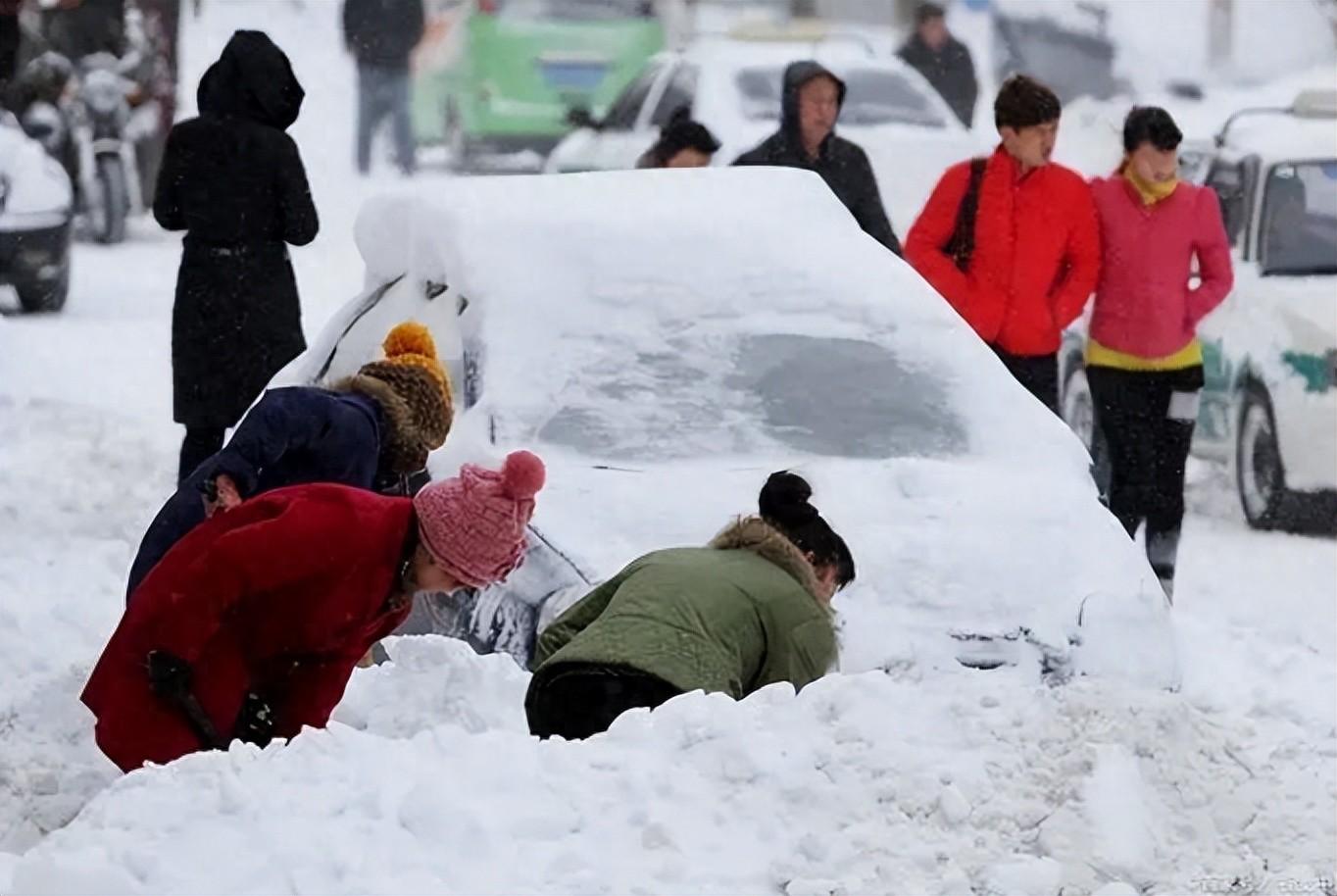 东北暴雪堪称现实版“东北取经”