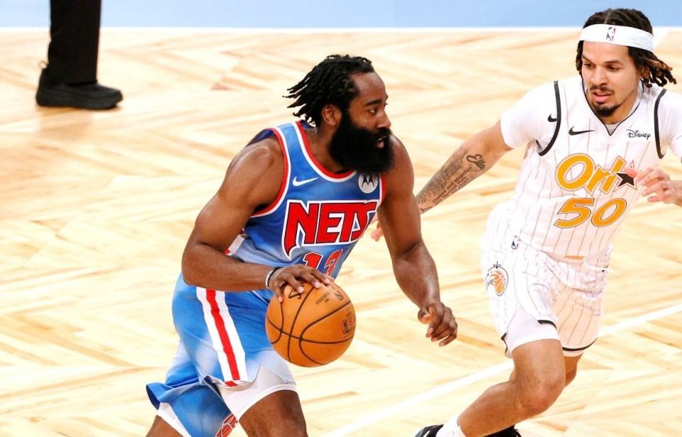 快船想把哈登交易过来_哈登对快船神进球_哈登快船首秀