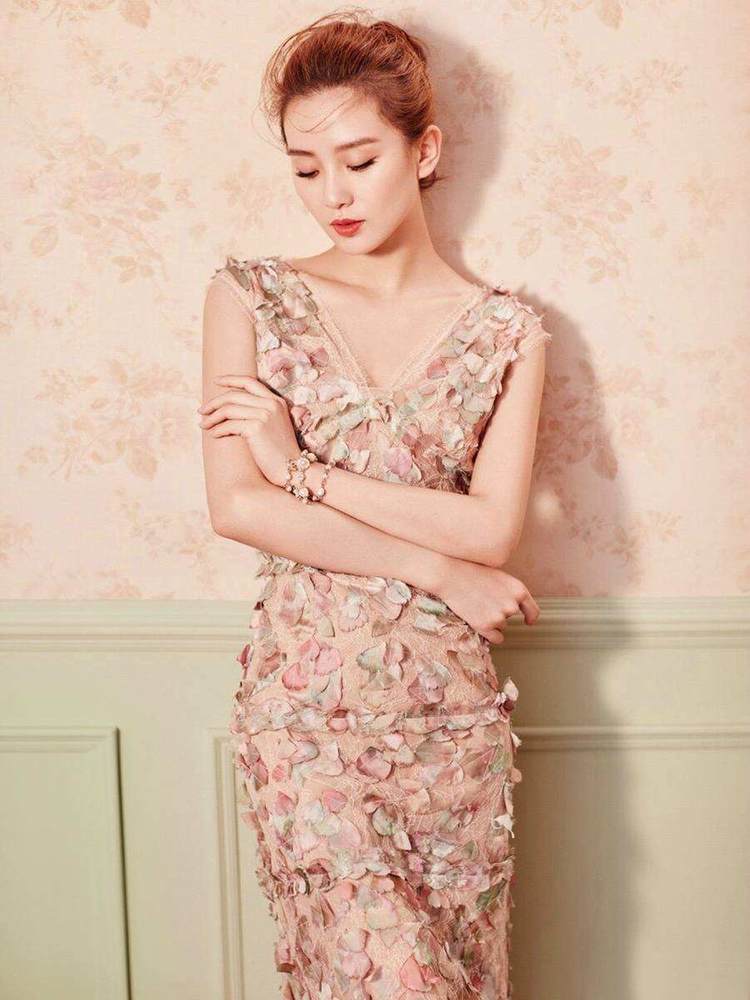 刘诗诗黑白天鹅_刘诗诗优雅黑天鹅_黑刘诗诗吧