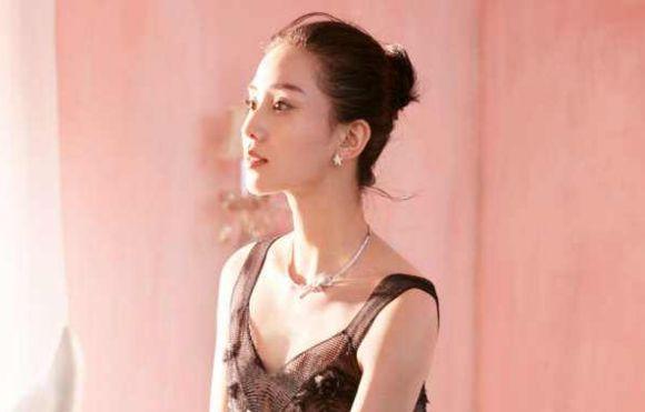 刘诗诗优雅黑天鹅_刘诗诗黑白天鹅_黑刘诗诗吧