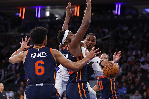 哈登对快船神进球_哈登加盟快船交易方案_哈登快船首秀