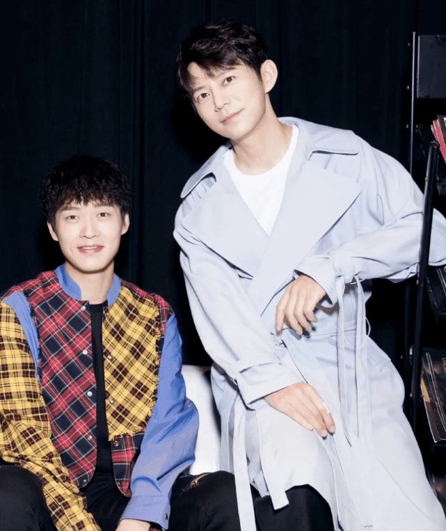 魏大勋近期活动图_27魏大勋回应今年暑假爆红_2020年魏大勋最近新消息