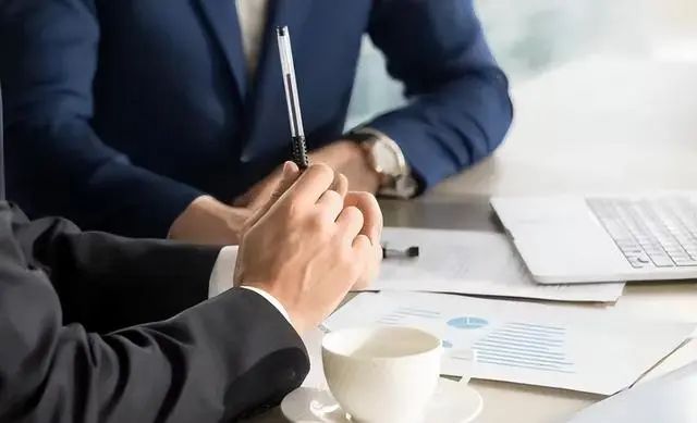 00后整顿职场？小伙被领导辱骂后，将其告上了法院