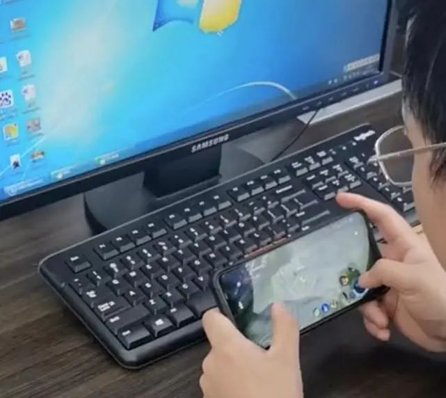 起诉辱骂案件多少钱_辱骂被告_1000后被领导辱骂后起诉获赔100元