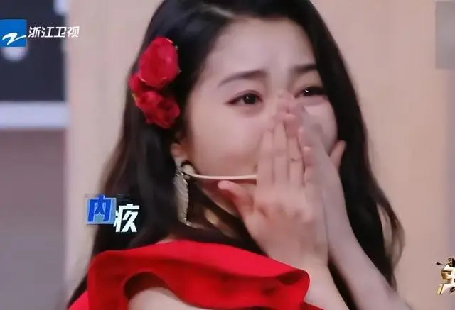 关晓彤生日聚会_关晓彤生日被整蛊_关晓彤生日卡点