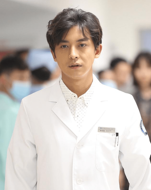 李佳航回应网友喊他解说S13_李佳航回应网友喊他解说S13_李佳航回应网友喊他解说S13