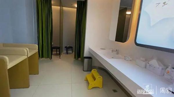 12宝妈发现母婴室被人用来吸烟约会_宝妈抽烟带孩子会影响宝宝吗_宝妈吸烟怎么带孩子